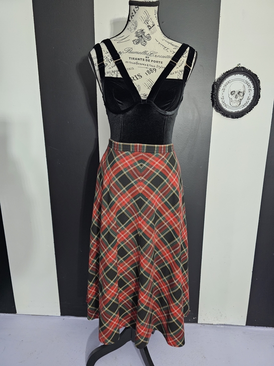 Vintage Dresses & Skirts - Vintage Red & Green Tartan Midi Skirt